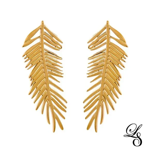 🌿New 18K Gold Long Leaf Statement Earrings 🌿 - Picture 1 of 4